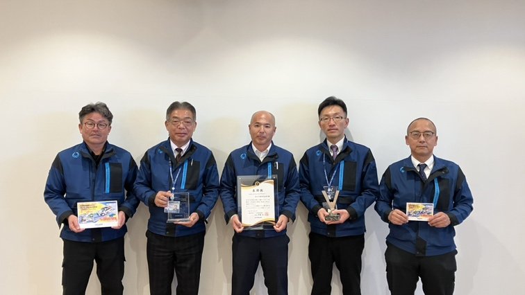 『第4回 VRシステムオブザイヤー』を受賞(2).jpeg